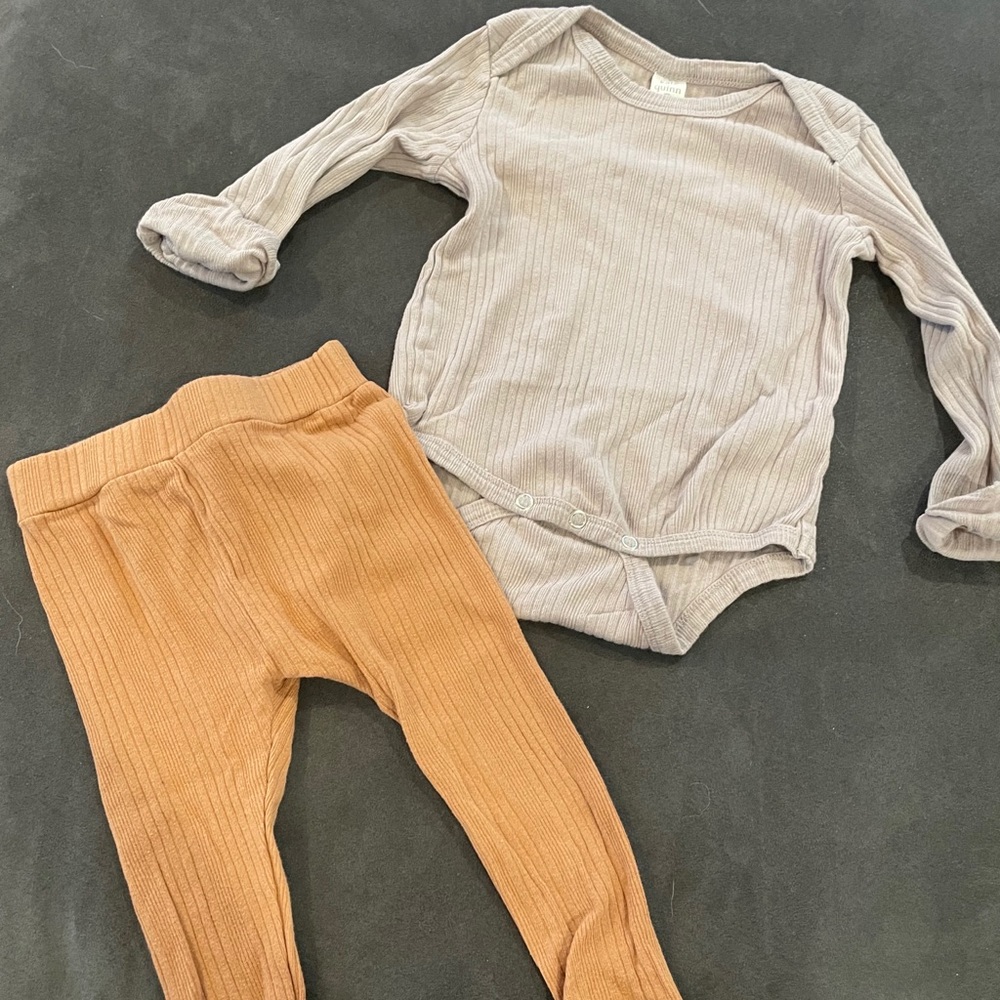 Kate Quinn onesie and pant set-18-24m